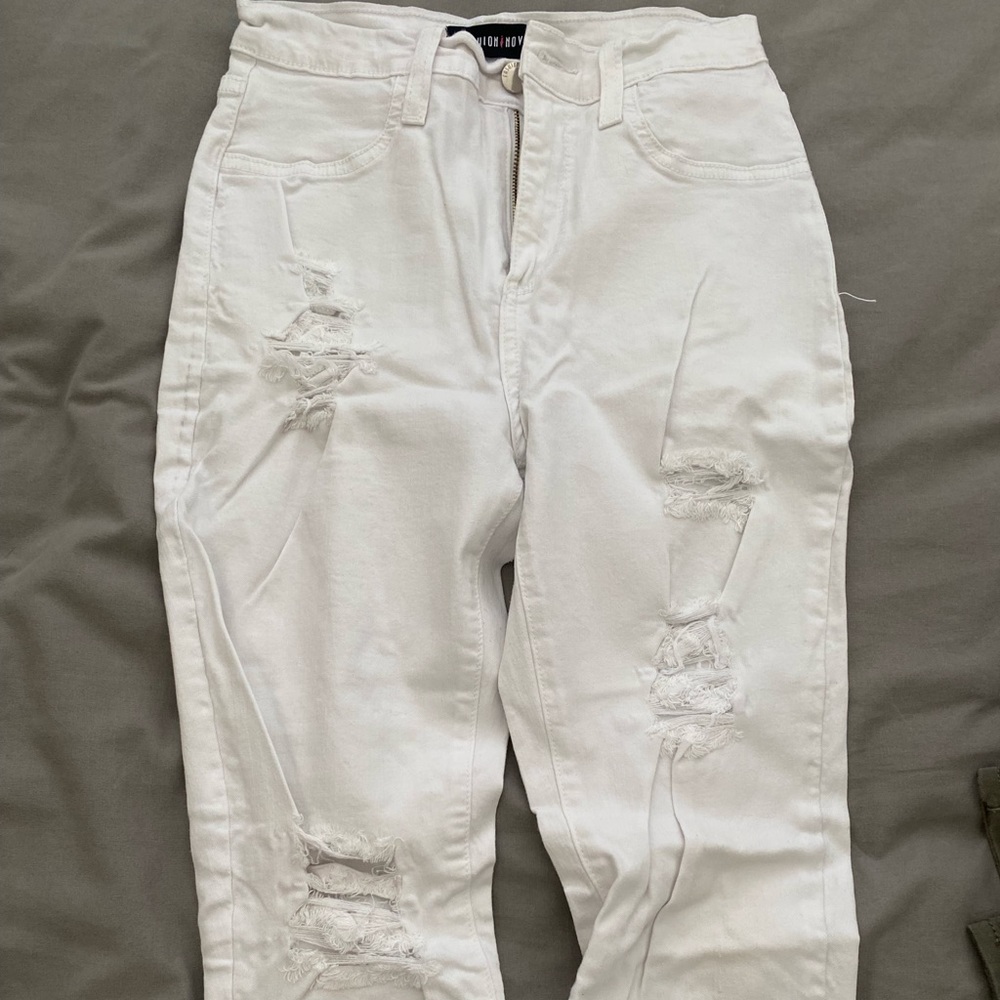 White fashion nova jeans
